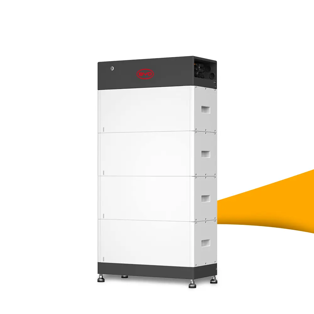 BYD HVS+ 10.2 thuisbatterij voor PV kopen bij solago.nl, energieopslag voor zonnepanelen op witte achtergrond met oranje podium productfoto