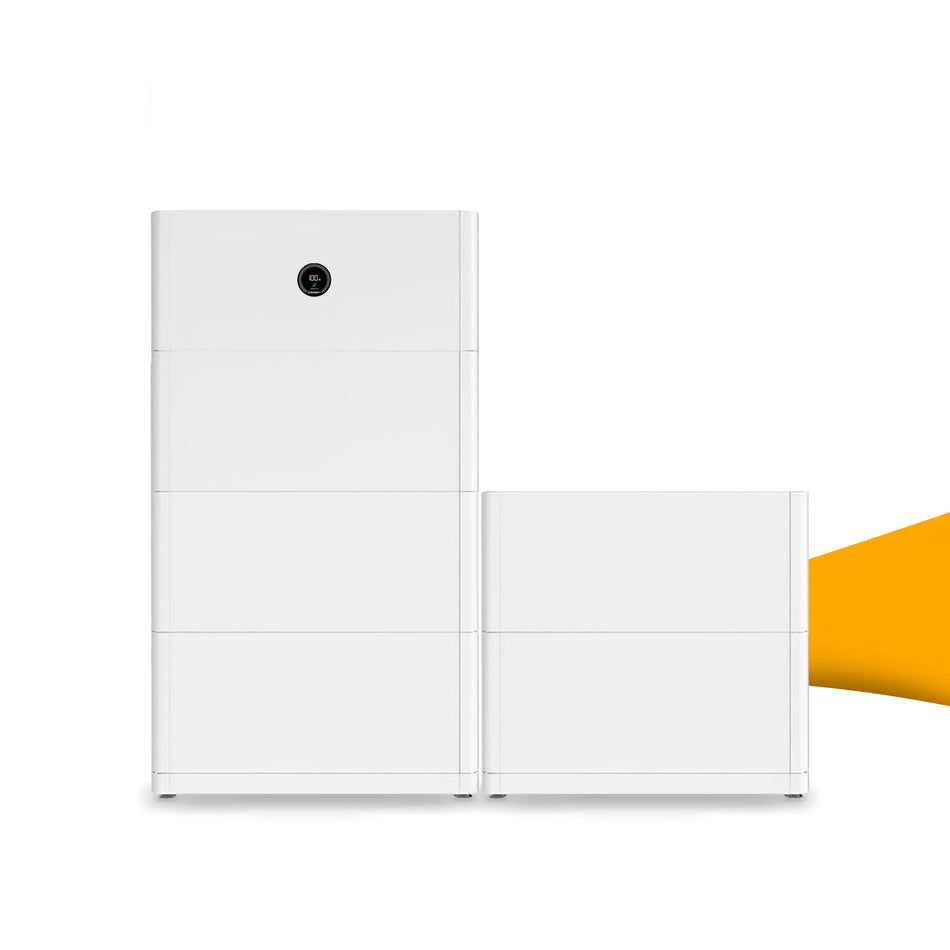 Growatt APX 25.0P-B1 hoogvolt energieopslag 25 kWh voor zonnepanelen, veel capaciteit voor maximale zelfconsumptie, bestellen bij solago.nl, op witte achtergrond met oranje podium