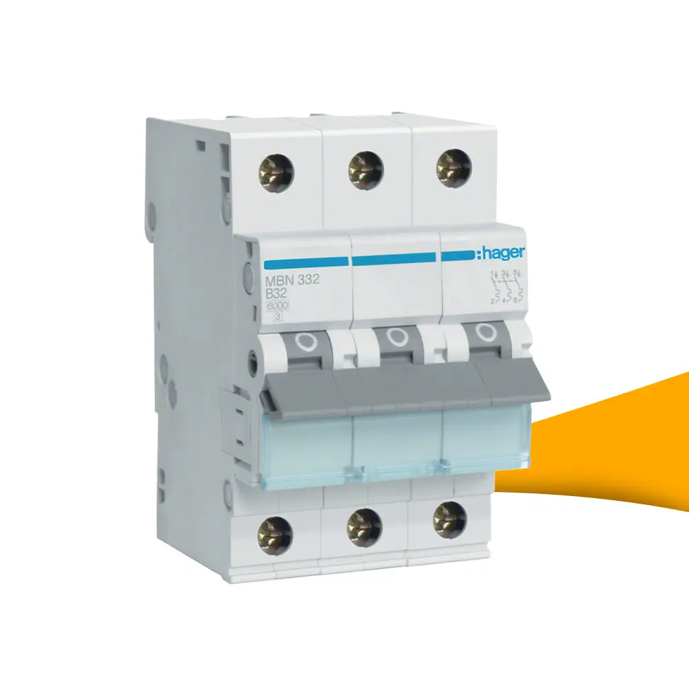 Hager MBN332 installatieautomaat 32A 6kA B-karakteristiek kopen bij solago.nl – 3-polige automaat op wit met oranje podium