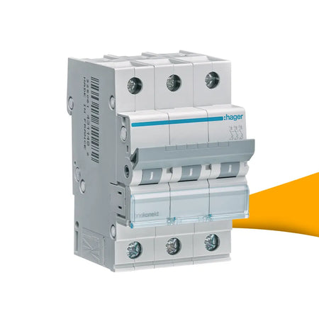 Hager MCN316 3-polige installatieautomaat 16A kopen bij solago.nl – product op wit met oranje podium