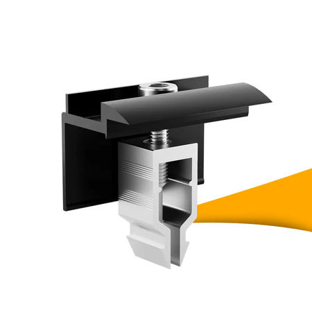 Eindklem klik-systeem zwart geanodiseerd 30 mm kopen bij solago.nl, montageklem op witte achtergrond met oranje podium productfoto