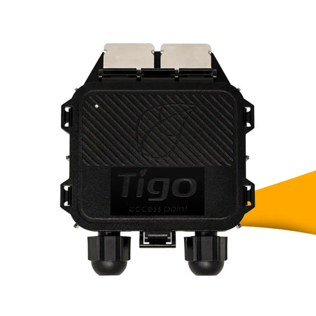 Tigo Energy Access Point TAP, communicatie-unit voor Tigo optimizers en monitoring van zonnepanelen, Tigo Access Point kopen bij solago.nl, op witte achtergrond met oranje podium